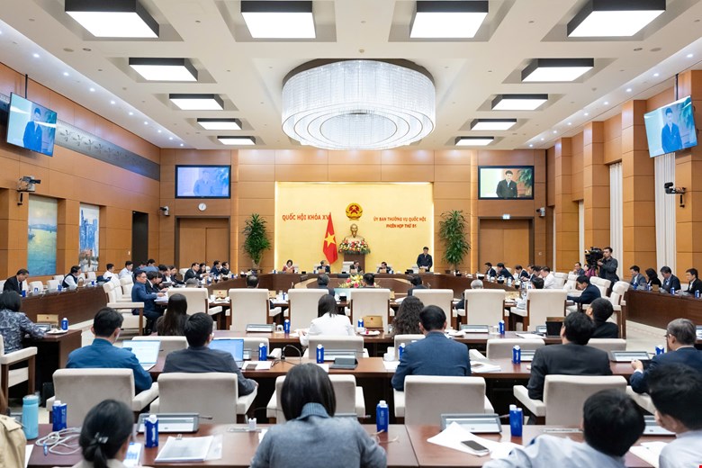 Quang canh phien hop thu 51 cua Uy ban Thuong vu Quoc hoi. Anh: Media Quoc hoi