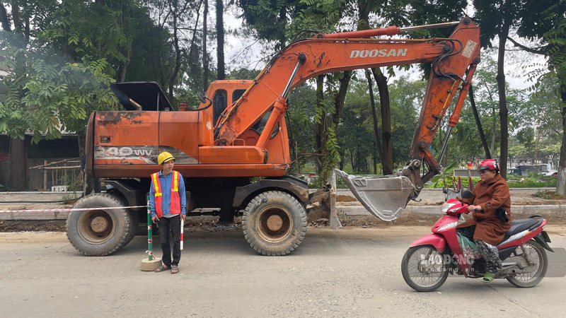 Cong tac dam bao an toan giao thong duoc tru trong. Anh: Dinh Dai