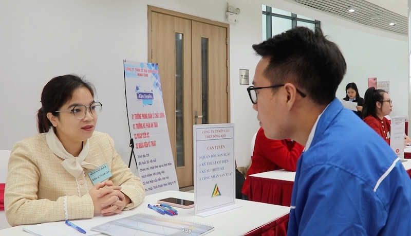 Dong Anh commune has become a potential labor center at the northern gateway of Hanoi. Photo: Nguyen Linh