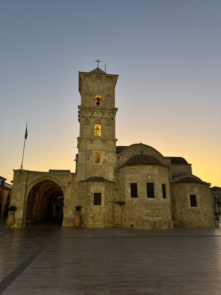 Nha tho Saint Lazarus o Larnaca, dao Sip duoc xay dung tu cuoi the ky thu 9, mang kien truc Byzantine doc dao. Anh: Nam Ha