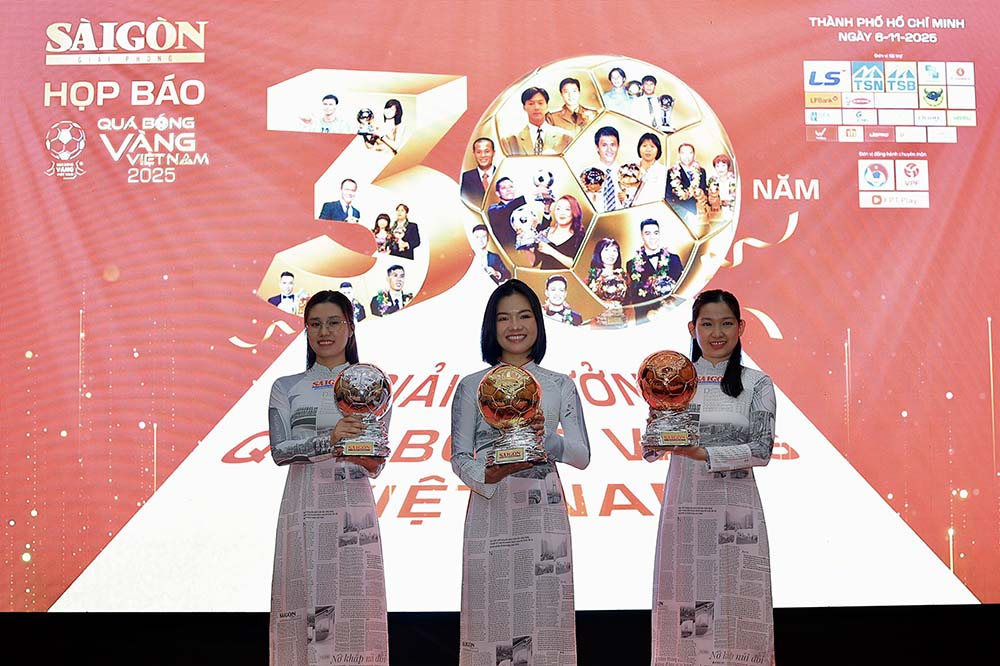 Announcement of the 2025 Vietnam Golden Ball award. Photo: Dung Phuong