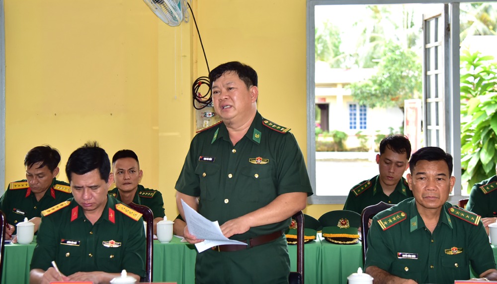 Bo doi Bien phong An Giang thuong xuyen day manh cong tac tuyen truyen, pho bien phap luat ve thuy san va chong khai thac IUU bang nhieu hinh thuc. Anh: Phuong Vu