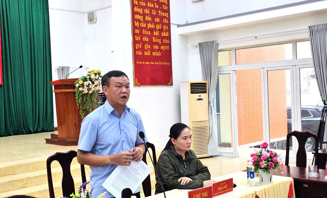 Ong Dao My - Pho Chu tich UBND tinh Dak Lak chi dao tai cuoc hop. Anh: Thanh Quynh