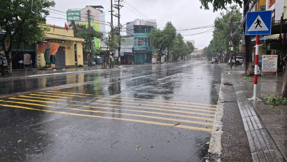 Duong pho vang lang. Anh: Vien Nguyen