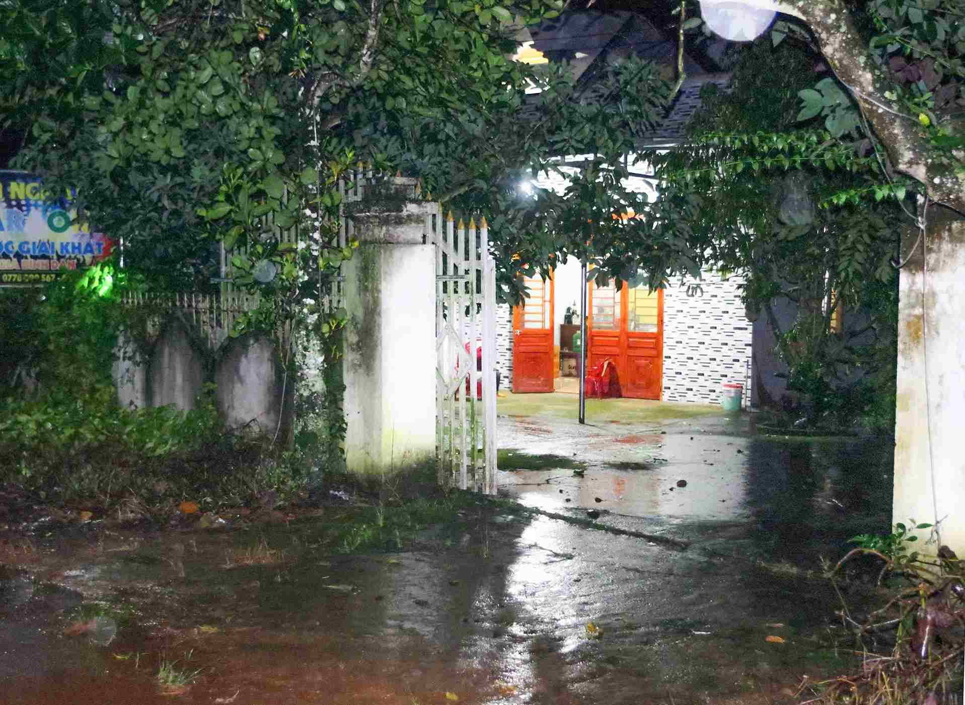 2025 年 12 月 15 日より、売春には 1,000,000 VND から 2,000,000 VND の罰金が科せられます。写真はラムドン省で起きた16歳未満への売春事件の現場。写真：警察提供.