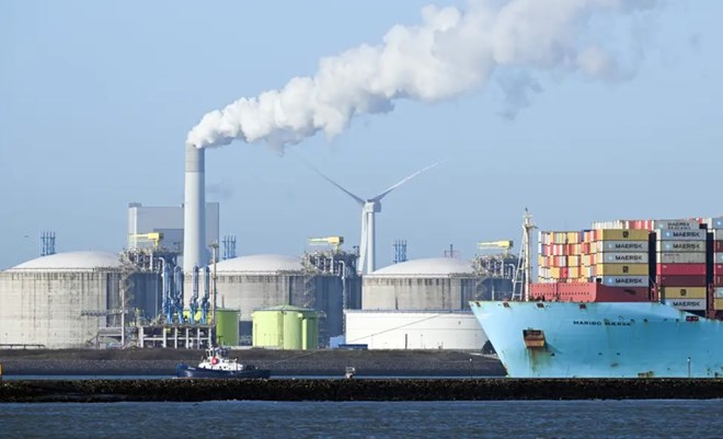 Poland will soon import liquefied natural gas (LNG) from the US to supply Slovakia. Photo: AFP