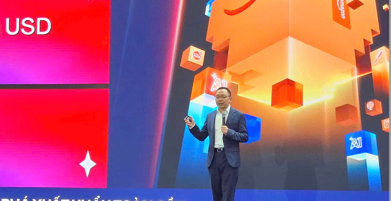 Ong Larry Hu - Giam doc Amazon Global Selling Dong Nam A. Anh: Tuyet Lan