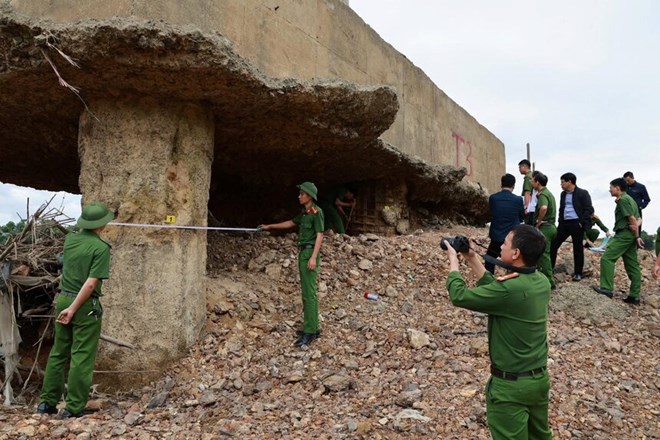 Khởi tố hình sự vụ án cầu sông Lô trơ cốt thép