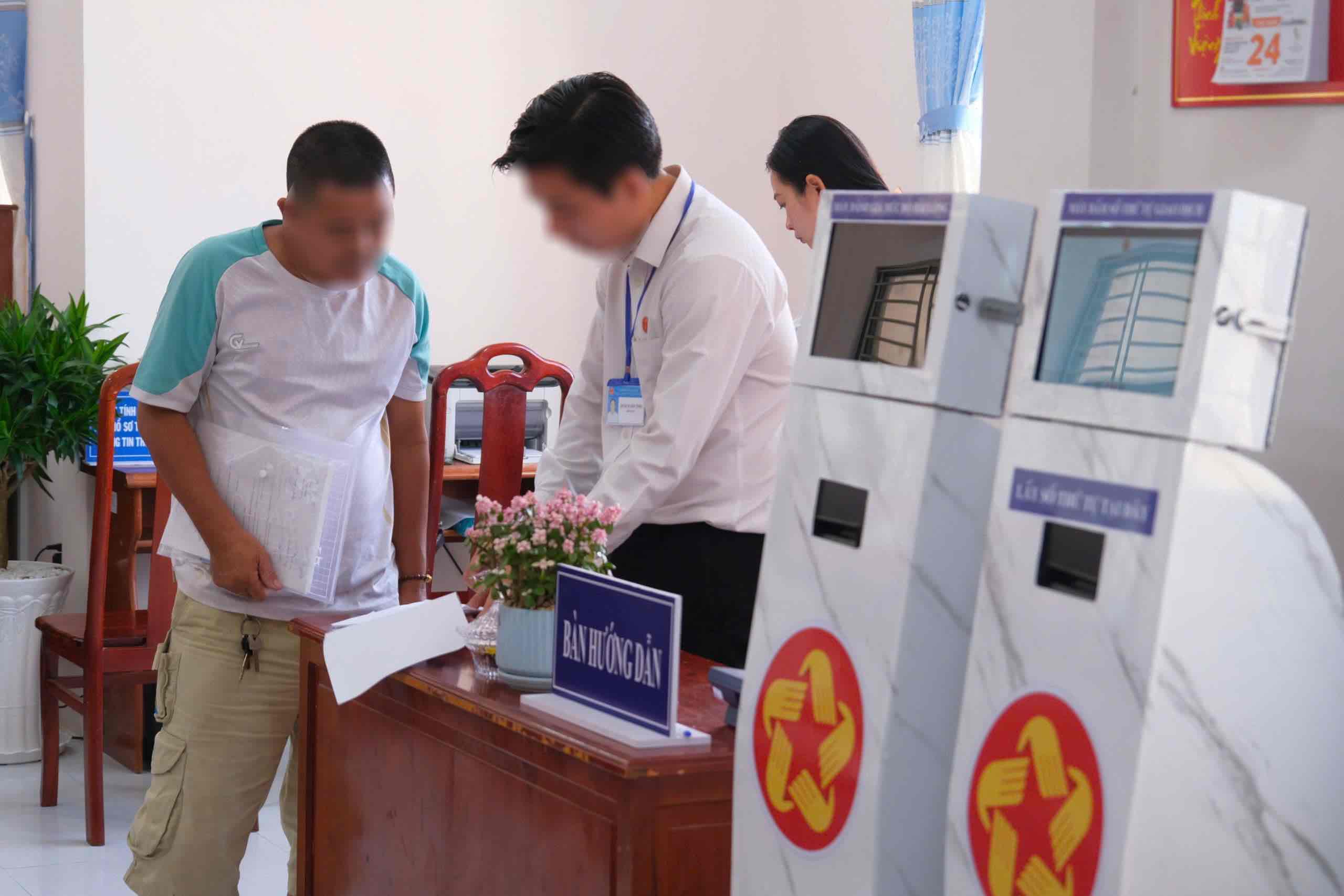 The Government stipulates the order and procedures for establishing, reorganizing, and dissolving public service units under the management of the People's Committees of provinces and cities. Photo: Pham Dong