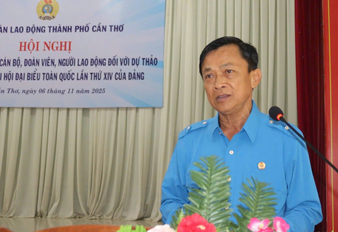 Ong Le Cong Khanh – Pho Ban Ban Cong tac cong doan, Uy ban MTTQ Viet Nam TP, Pho Chu tich LDLD TP Can Tho phat bieu tai hoi nghi. Anh: Van Nhanh