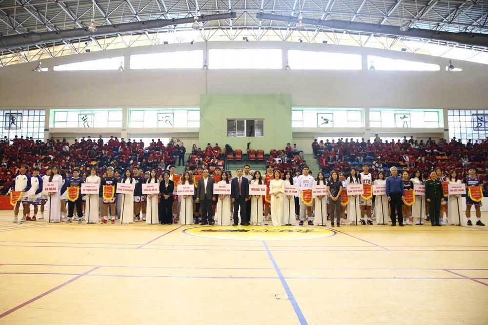 2025년 전국 대학생 농구 선수권 대회 결승전이 공식 개막했습니다. 사진: 조직위원회