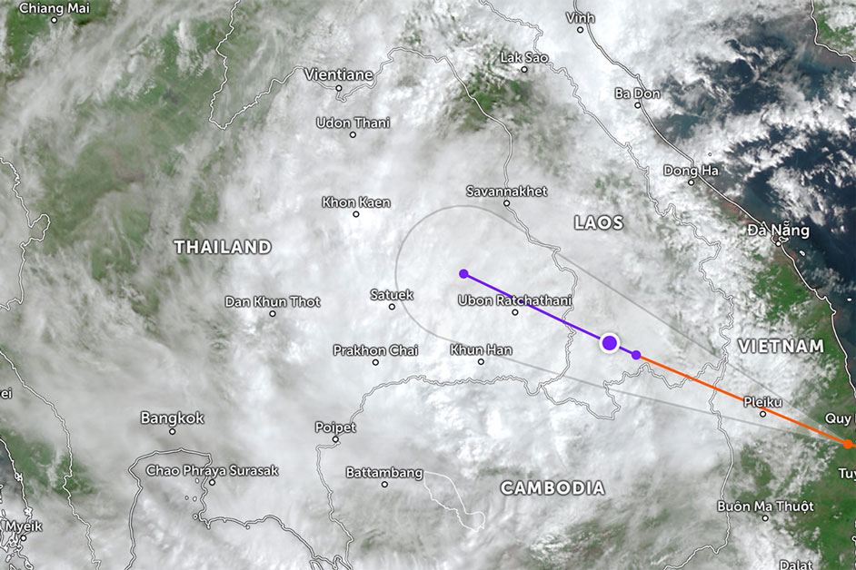 11월 7일 태국으로 향하는 제13호 태풍 칼마에기 사진: Zoom Earth