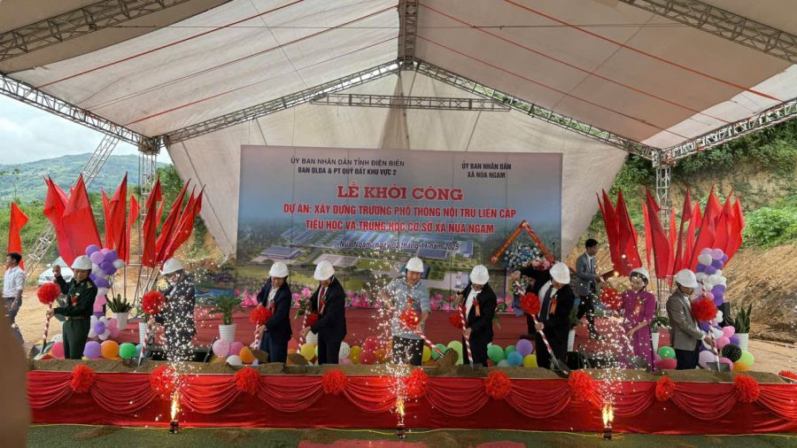 Den nay tinh Dien Bien da khoi cong 4 cong trinh truong noi tru lien cap tren toan tinh. Anh: Van Thanh Chuong