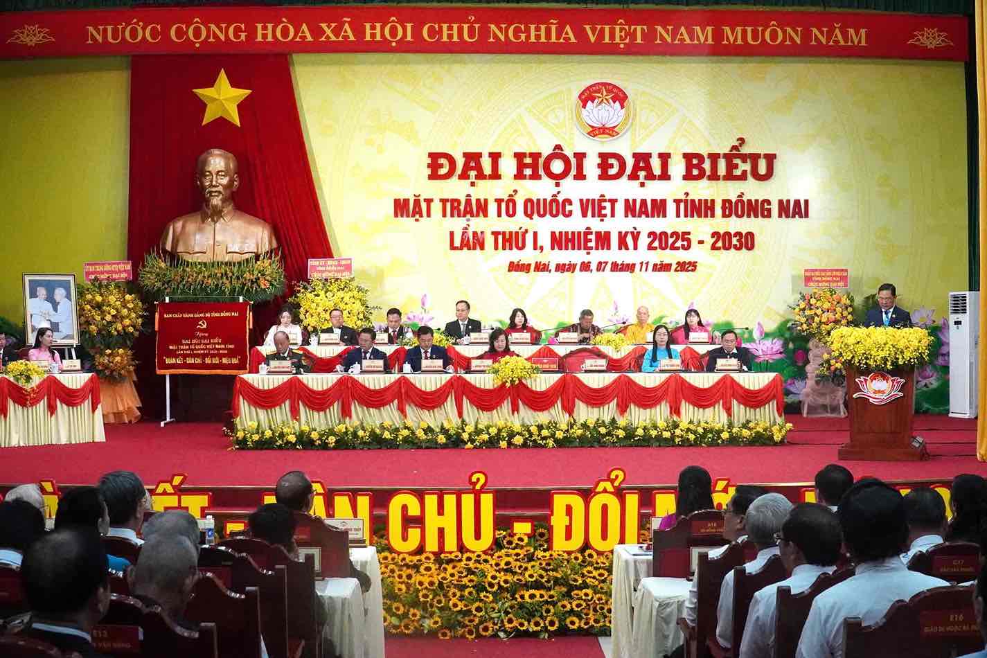 I Congreso de Diputados del Frente de la Patria de Vietnam de la provincia de Dong Nai mandato 2025-2030. Foto: HAC