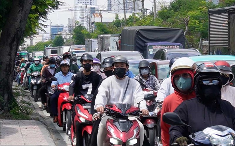 배출량 감소를 위한 국민의 이동 수요 통제 제안