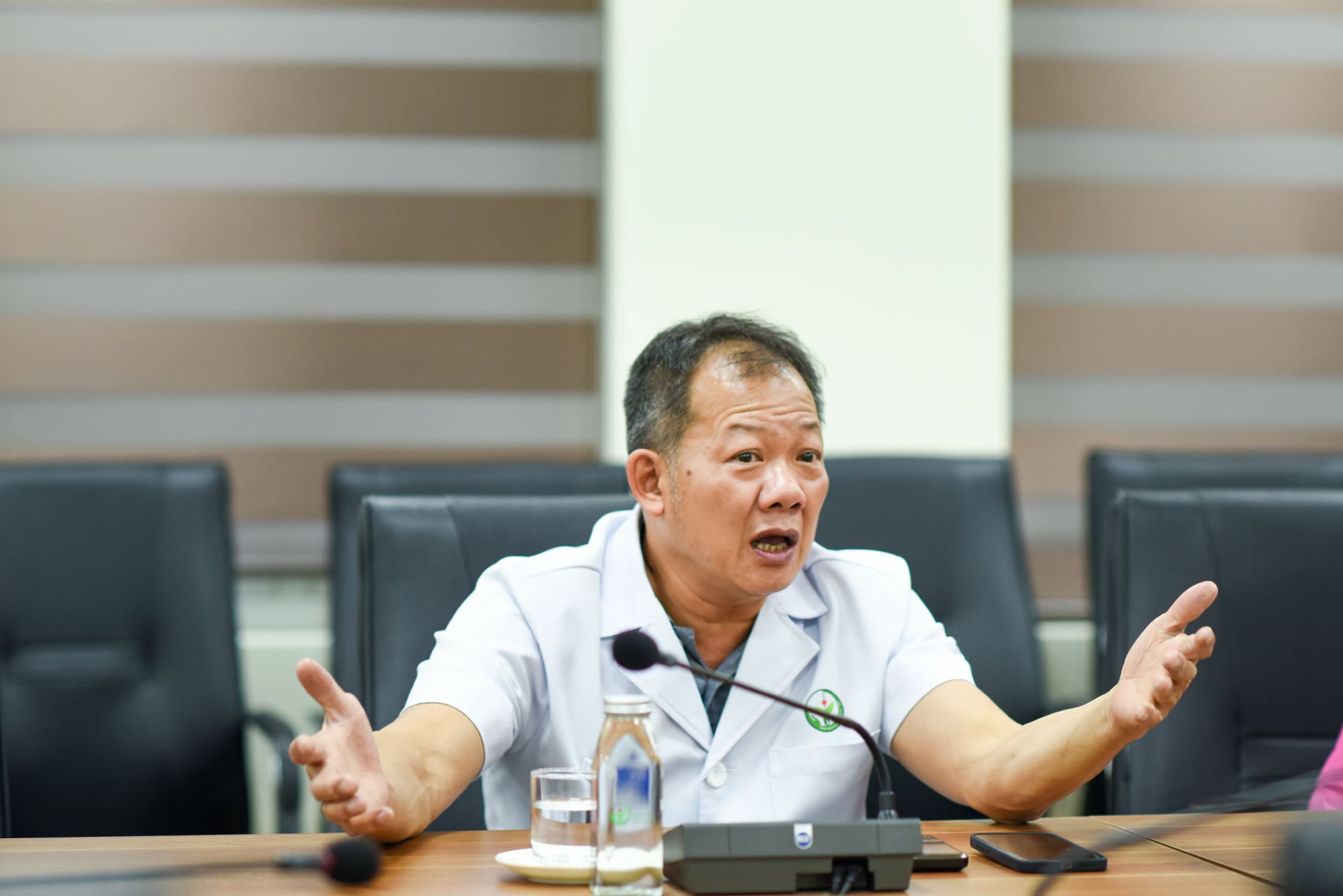 TS.BS Duong Duc Hung - Giam doc Benh vien Huu nghi Viet Duc. Anh: Bong Vu