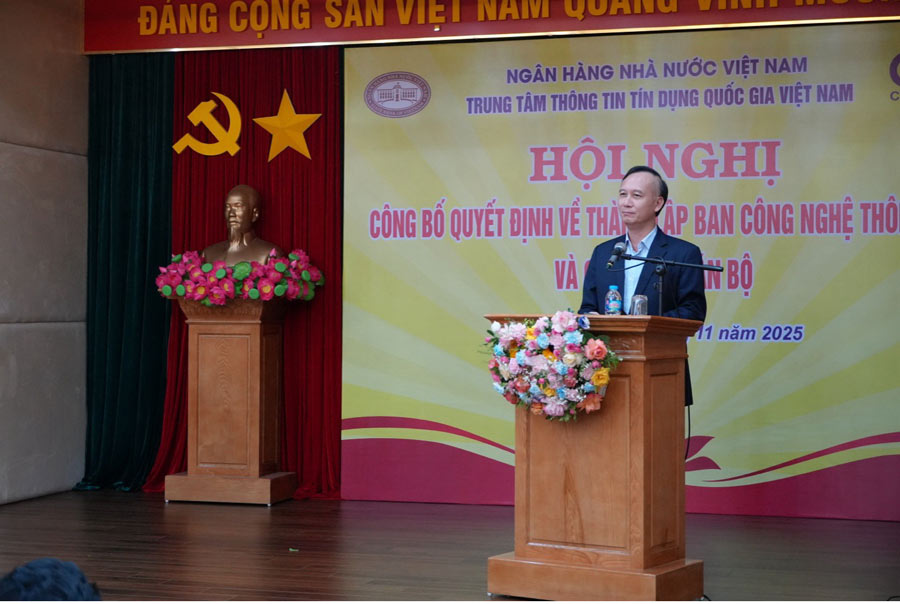 Ong Cao Van Binh, Chu tich Hoi dong quan ly CIC phat bieu tai chuong trinh.