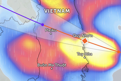 Bao so 13 Kalmaegi dang ap sat mien trung Viet Nam. Anh: Zoom Earth
