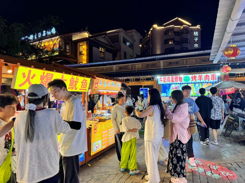 Du khach bi thu hut boi trai nghiem am thuc tuyet voi.