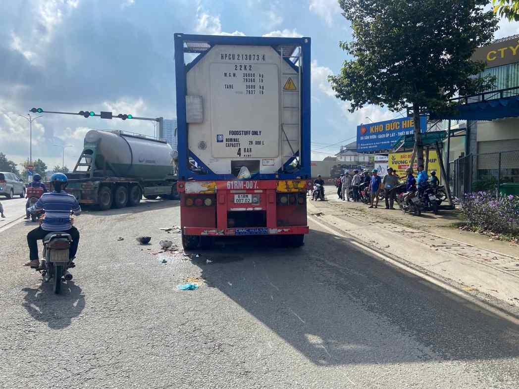 Hien truong vu tai nan.Anh: Ban doc cung cap