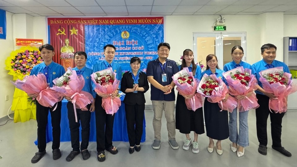 Cong doan co so Cong ty TNHH Kyungshin Viet Nam nhiem ky 2025-2030 ra mat Dai hoi. Anh: Hoang Loc