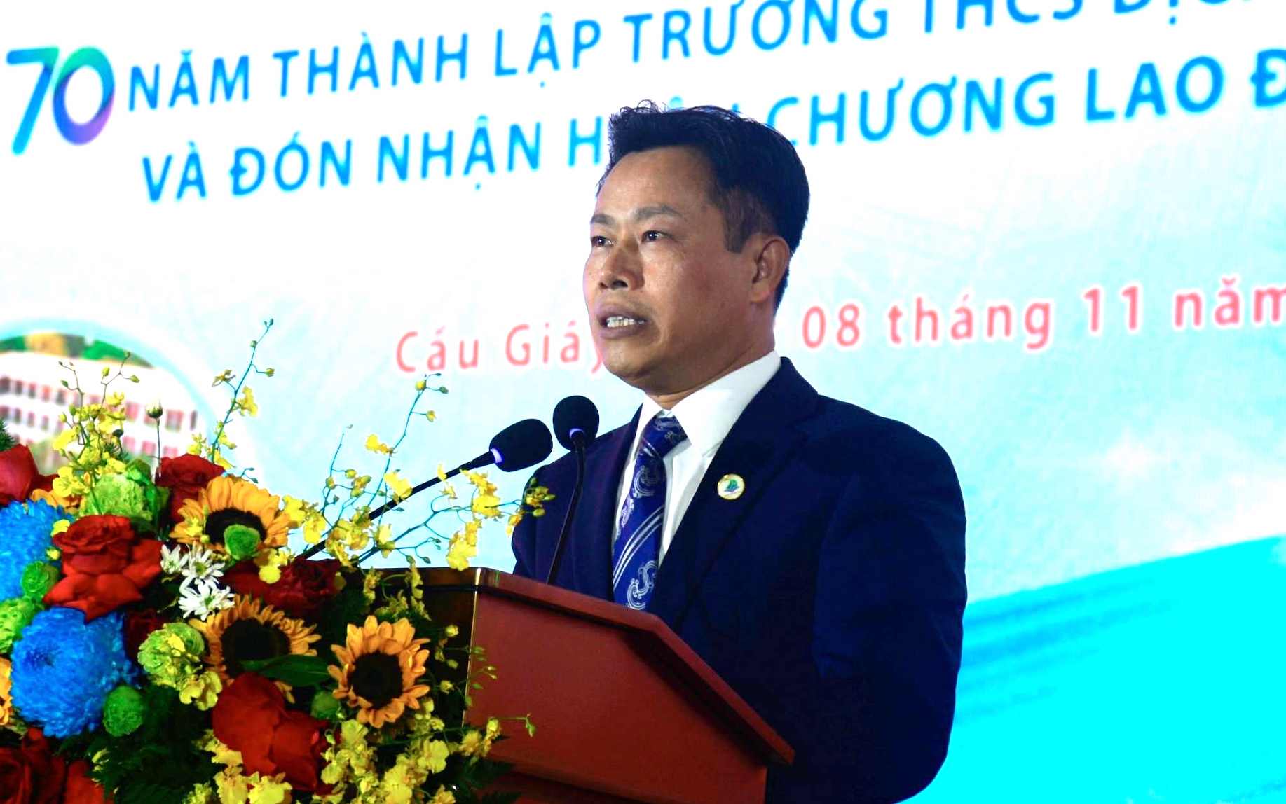 Thu truong Bo GDDT Le Quan nhan manh dinh huong giao duc nham phat huy nang luc cua moi hoc sinh, khuyen khich sang tao va xay dung moi truong hoc tap nhan van, hoi nhap. Anh: Van Trang