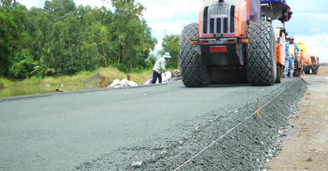 Lu lan, chuan bi cho cong doan tham nhua. Anh: Nhat Ho