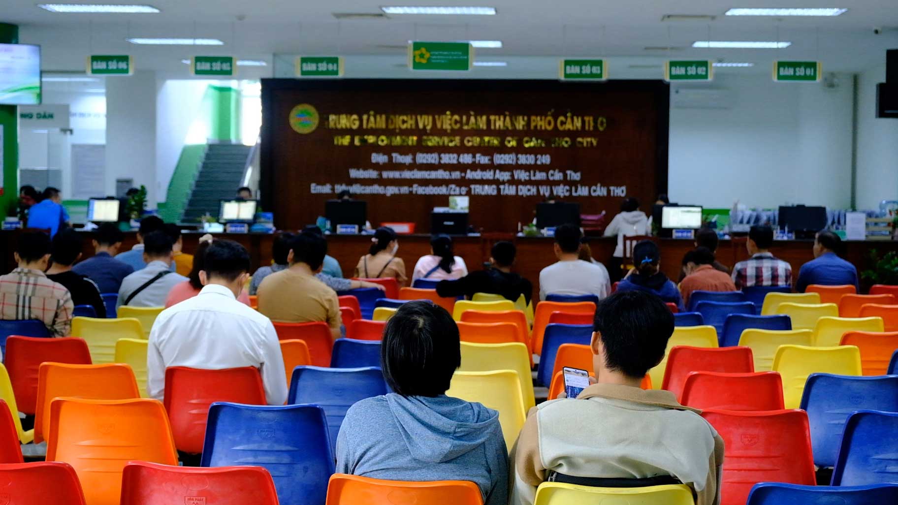 Theo du bao cua Trung tam Dich vu viec lam TP Can Tho, trong cac thang cuoi nam 2025, thi truong lao dong se co nhieu tin hieu tich cuc voi nhieu co hoi viec lam. Anh: My Ly