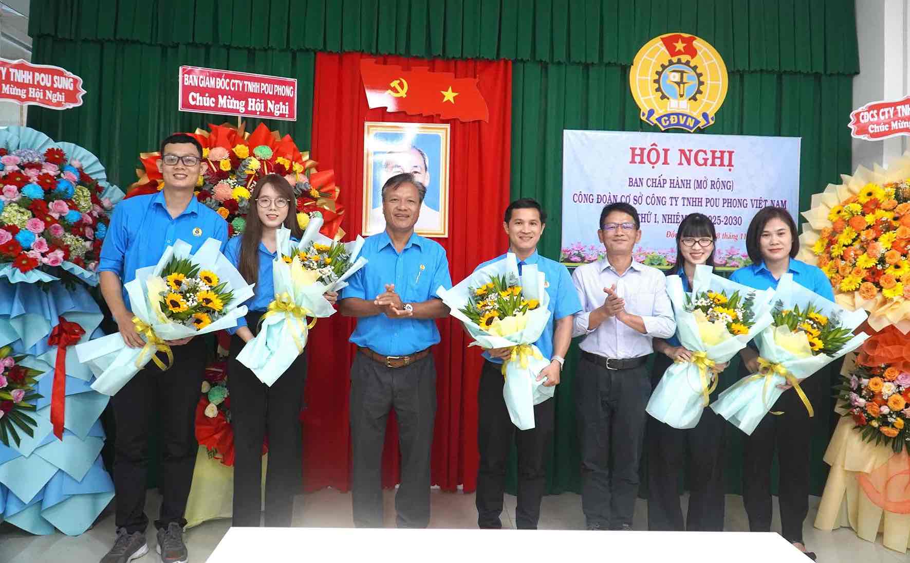 Lanzamiento del Comite Ejecutivo del Sindicato de Base de Pou Phong Vietnam Co. Ltd. III mandato 2025-2030. Foto: HAC