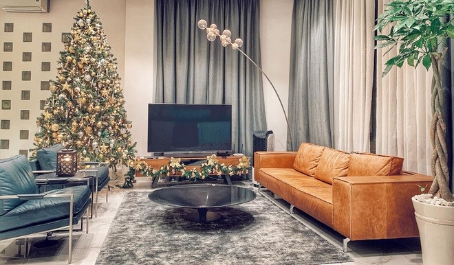 Ben trong biet thu cua Noo Phuoc Thinh. Anh: Dong Hoang.