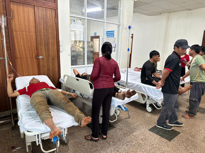 Cac benh nhan dang duoc dieu tri tai benh vien. Anh: Thanh Tuan