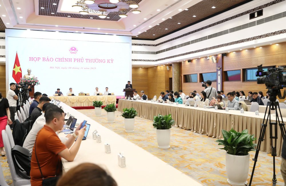 Buoi hop bao chieu 8.11. Anh: Pham Dong