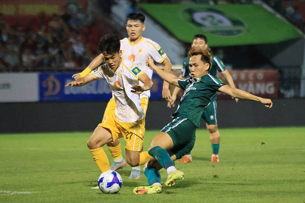 Truong Tuoi Dong Nai gap nhieu kho khan truoc Quy Nhon trong hiep 1. Anh: Binh Le