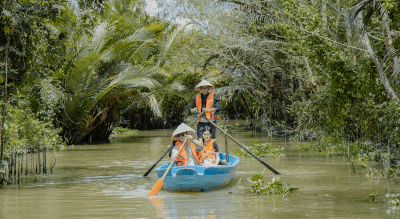껀터 관광 산업은 고품질 인력 양성을 강화하고 있습니다.