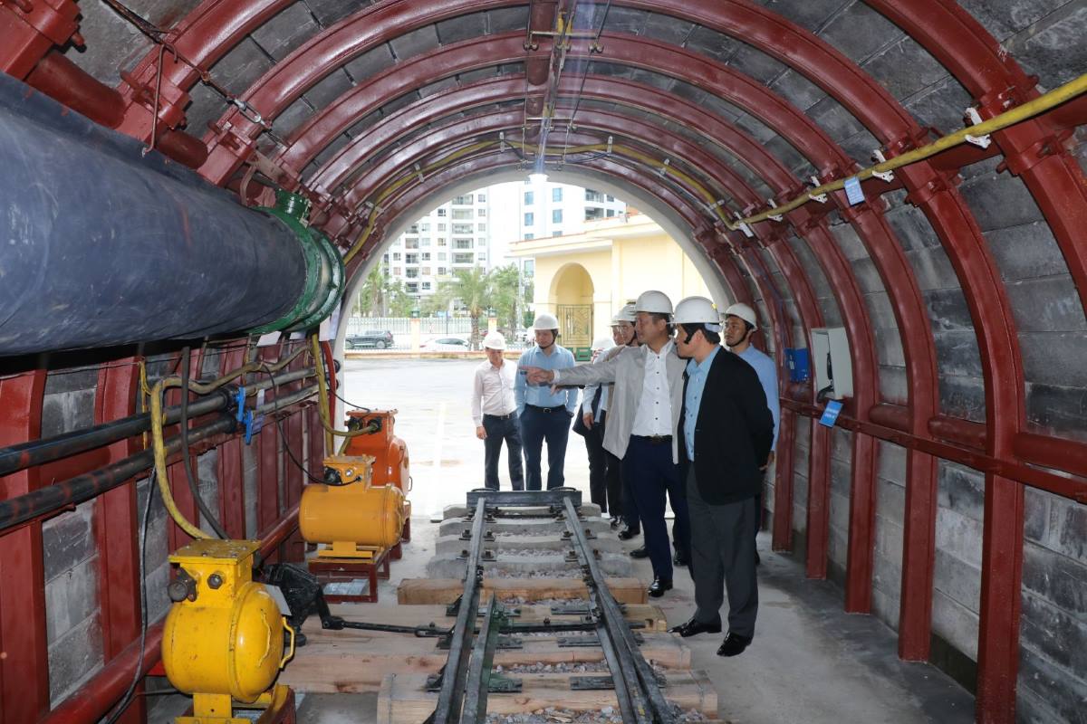 Cong ty Than Hon Gai -TKV da xay dung xong khu duong lo mo phong cong nghe san xuat than ham lo. Anh: Truyen thong TKV