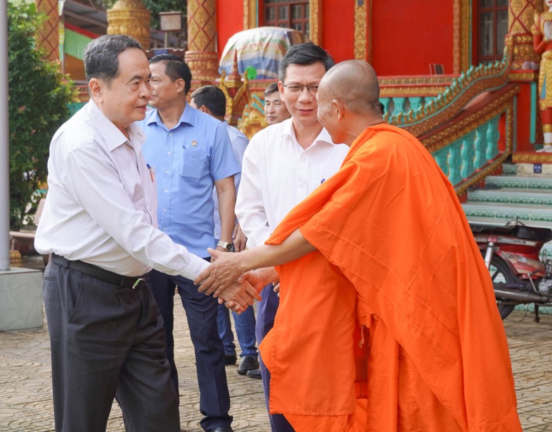 National Assembly Chairman Tran Thanh Man attended the National Great Unity Day in An Ninh Commune (Can Tho City). Photo: Phuong Anh