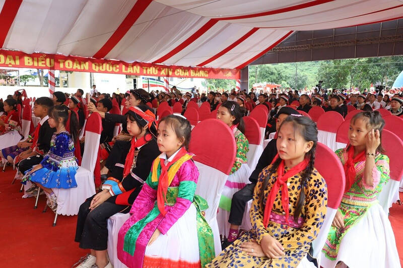 Cac du an voi muc tieu nang cao chat luong giao duc tai cac xa vung bien. Anh: Duc Hanh