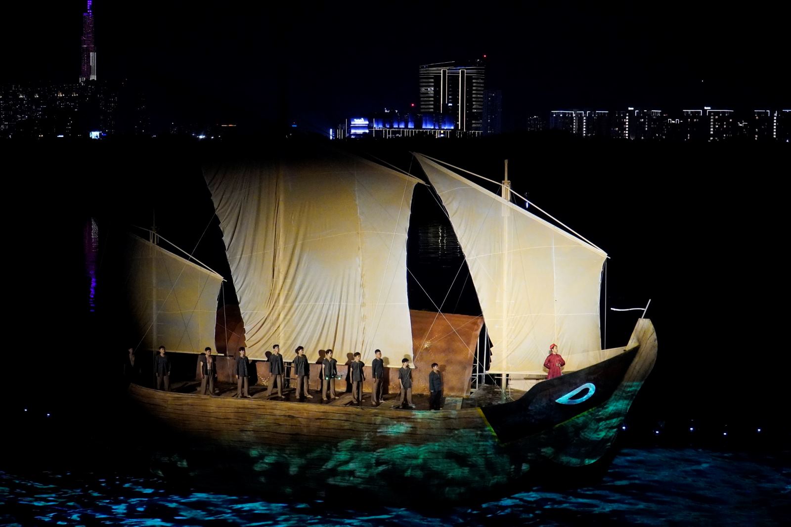 Le hoi Song nuoc TPHCM nam 2024 de lai nhieu an tuong trong long nguoi dan va du khach. Anh: Ngoc Le