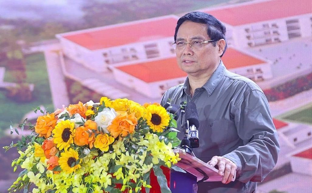 Prime Minister Pham Minh Chinh spoke at the groundbreaking ceremony at the Yen Khuong commune bridge point, Thanh Hoa. Photo: Tran Lam