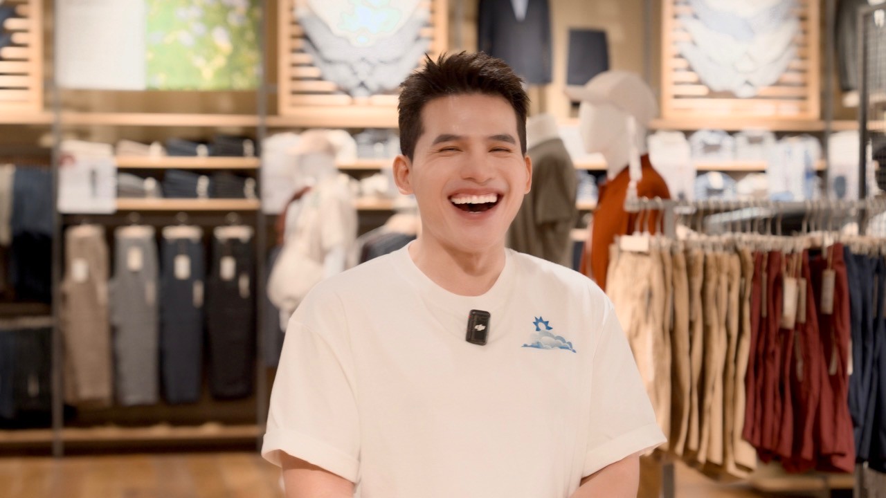 Quoc Thien. Anh: Nghe si cung cap.