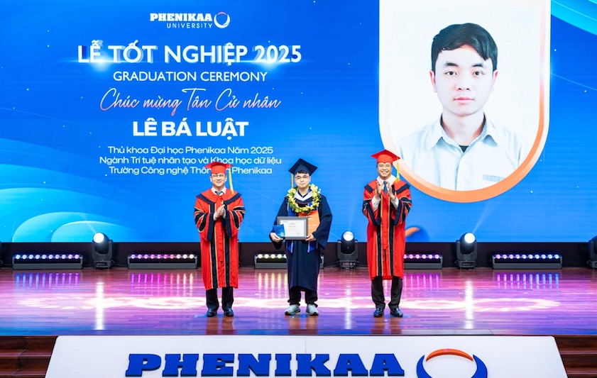 Le Ba Luat la thu khoa tot nghiep Dai hoc Phenikaa nam 2025. Anh: Van Trang