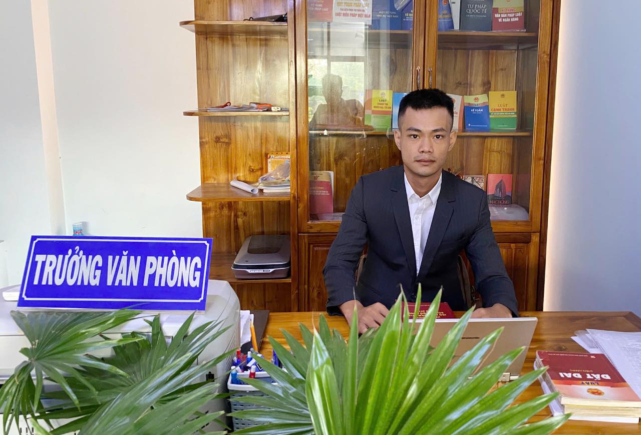 Luat su Nguyen Vo Khai - Van phong Luat su Mai Kim Thach (Doan Luat su TP Ho Chi Minh). Anh: Thanh Nhan