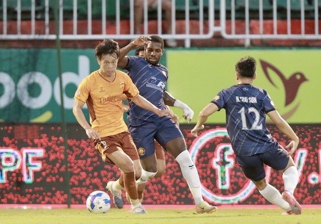 The tran dang dien ra voi loi the nghieng ve doi khach. Anh: Minh Tran