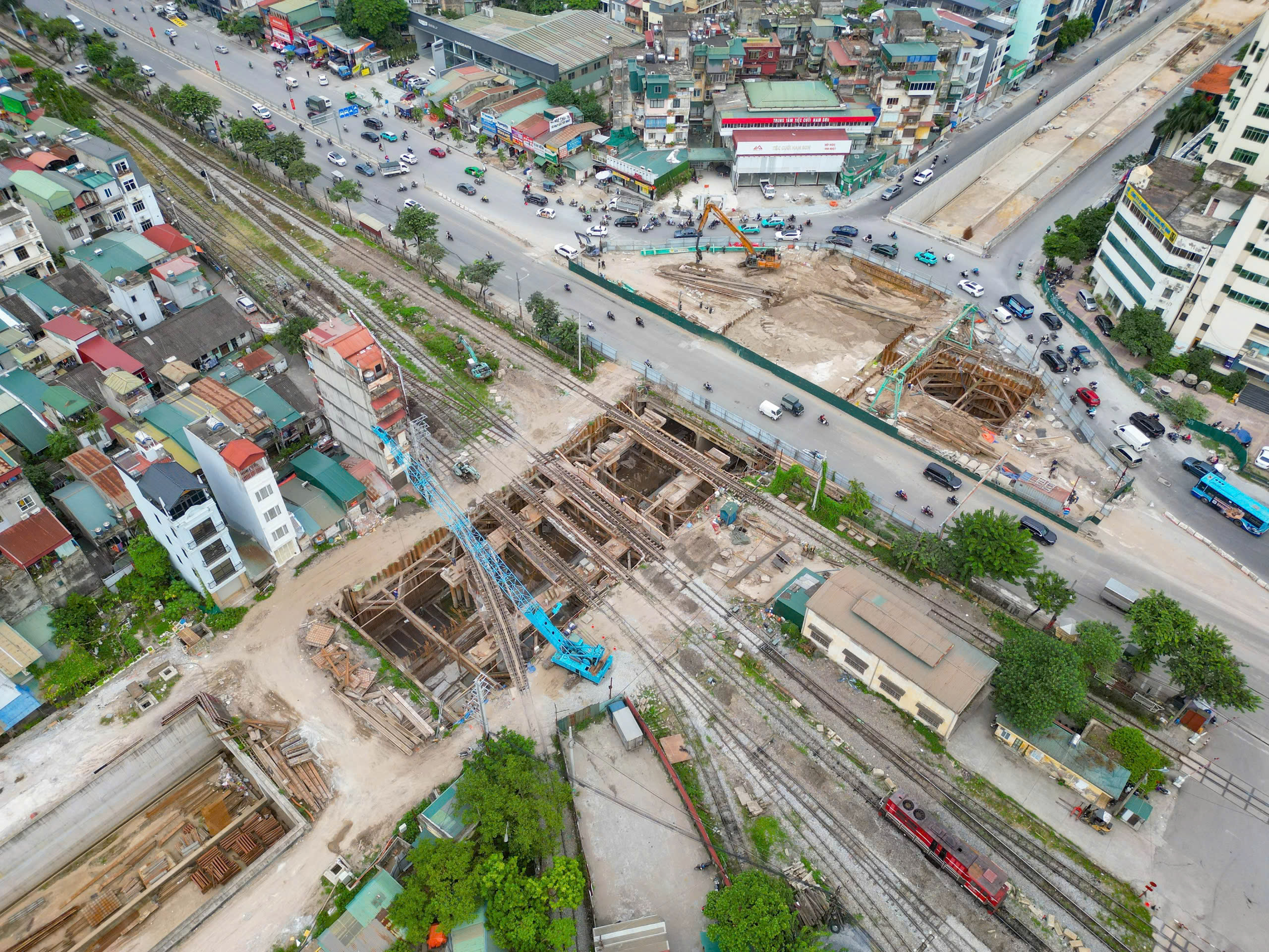 Mot doan duong Tam Trinh dang duoc mo rong. Anh: Song Huu