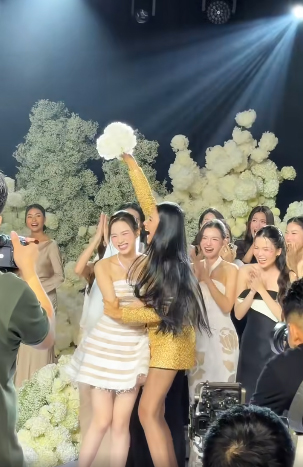 A hau Hoang Thuy la nguoi bat duoc hoa cuoi. Anh cat tu video