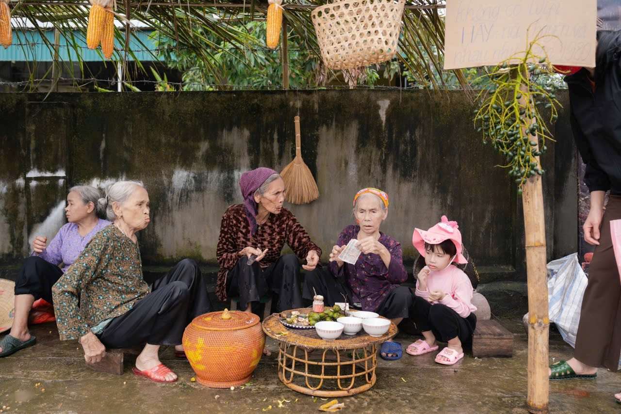 Phien cho tai hien ky uc lang que xua. Anh: NGOC ANH