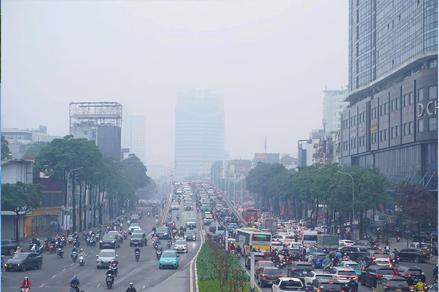 Tinh trang o nhiem khong khi tai Ha Noi trong sang 1.12. Anh: Trang Anh