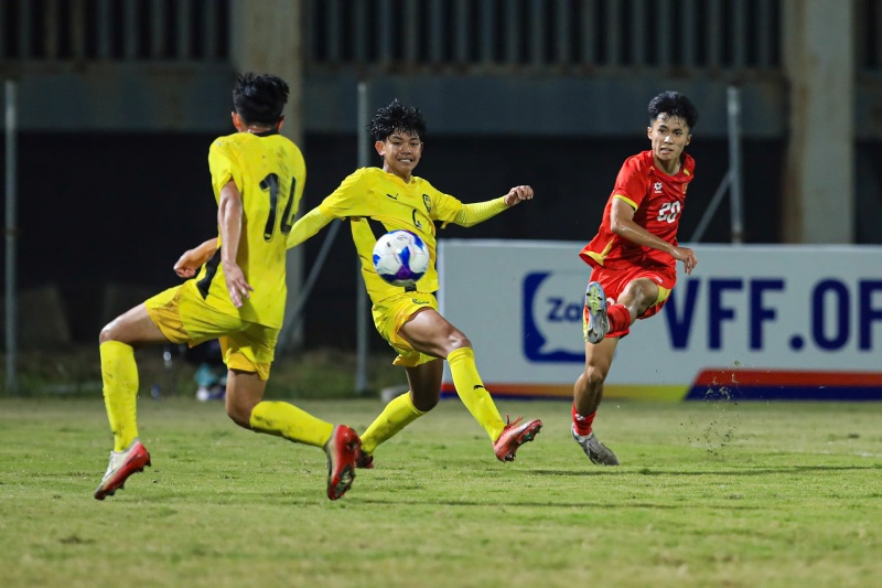 U17 Malaysia thua 0-4 truoc U17 Viet Nam. Anh: Minh Dan