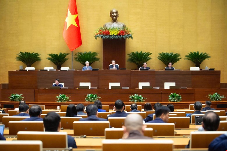 Quoc hoi bieu quyet thong qua viec sua doi, bo sung Chuong trinh Ky hop thu 10. Anh: Quochoi.vn