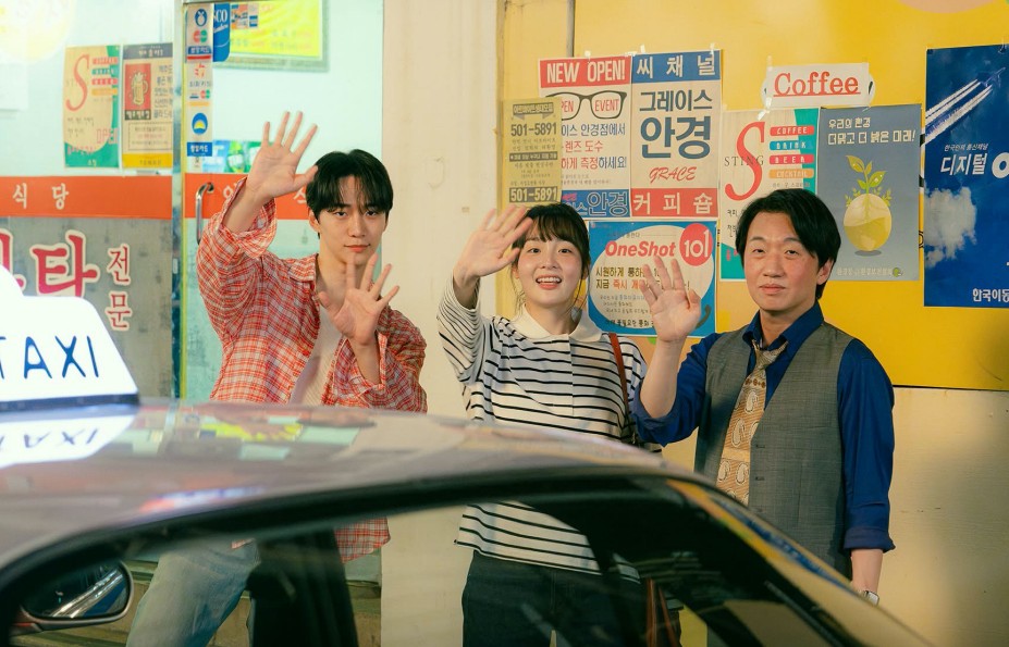 Lee Junho y su coprotagonista de la pelicula Gia dinh bao to. Foto: Productor